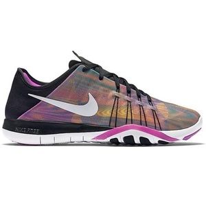 EUC Nike Free TR 6 in size 7